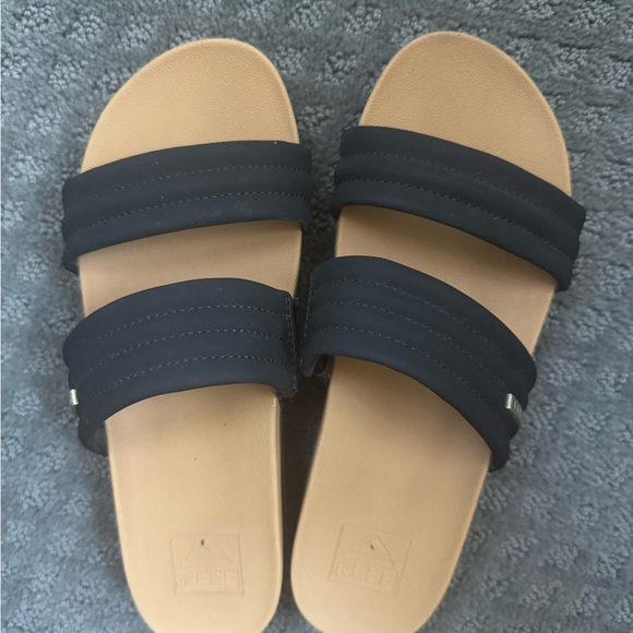 Reef Women's 2-Bar Black Slide Sandals - Picture 5 of 8